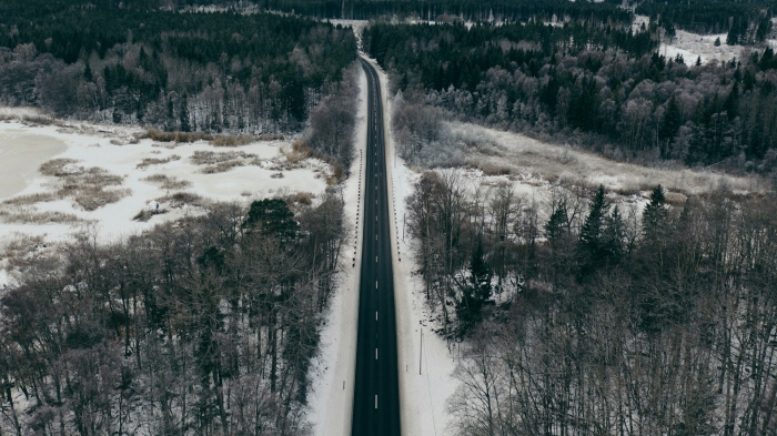 Bilväg i Norrland.